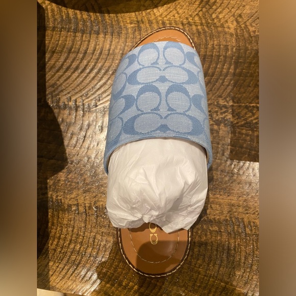 Coach Hazel Sandle In signature Chambray - Picture 4 of 4